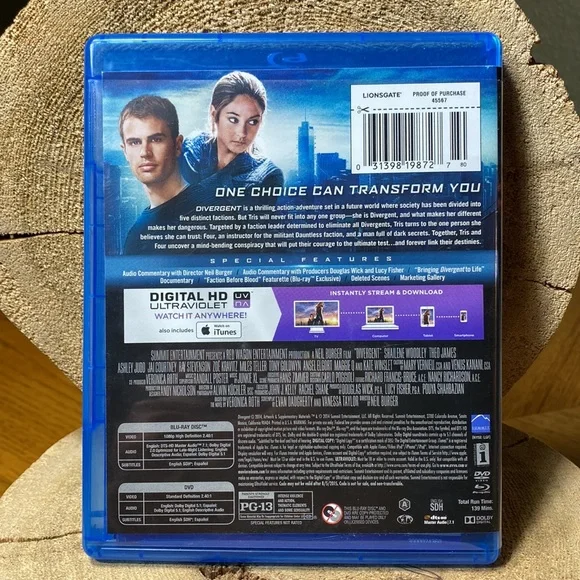 Divergent DVD and Blueray - Picture 2 of 8